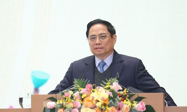 Pham Minh Chinh à une conférence du ministère de la Santé