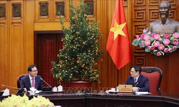 Pham Minh Chinh favorable à l’élargissement de Samsung au Vietnam