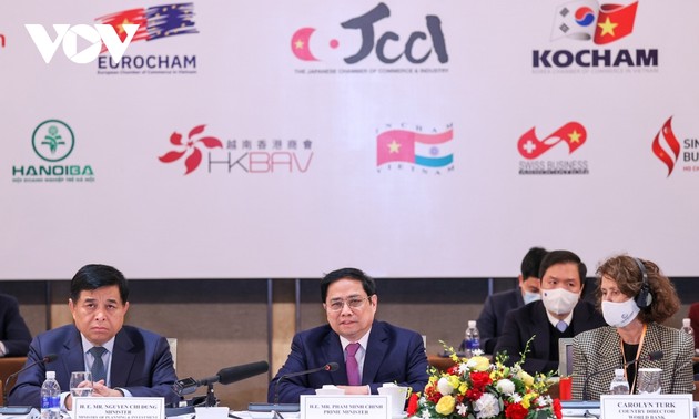 Pham Minh Chinh au Forum d’Affaires du Vietnam 2022