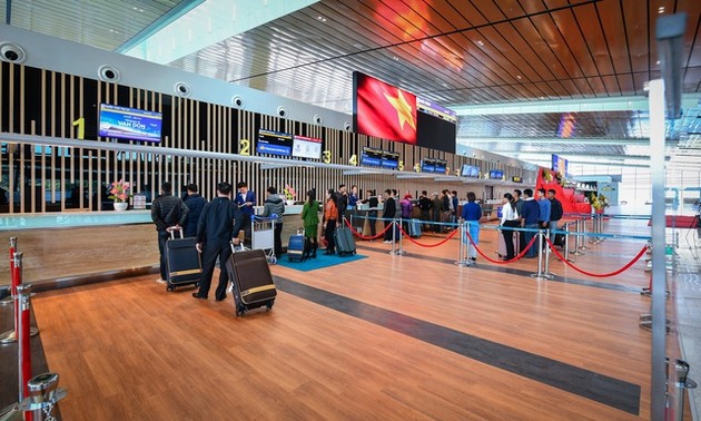 Quang Ninh: L'aéroport international de Van Don accepte les visas électroniques étrangers
