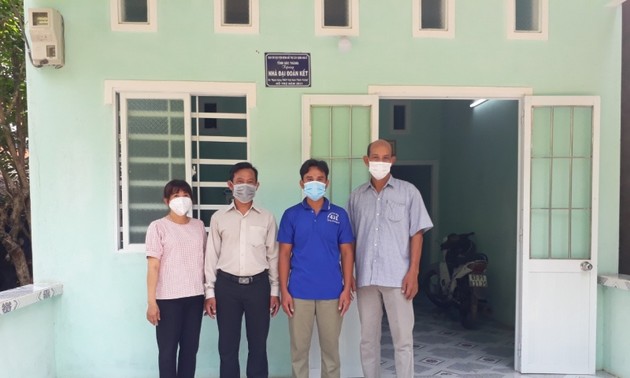 Comment les autorités de Soc Trang prennent-elles soin des Khmers démunis?