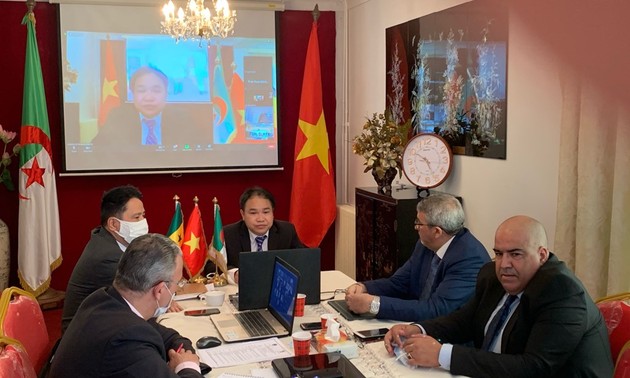 Vietnam-Algérie : conférence virtuelle sur la promotion commerciale  