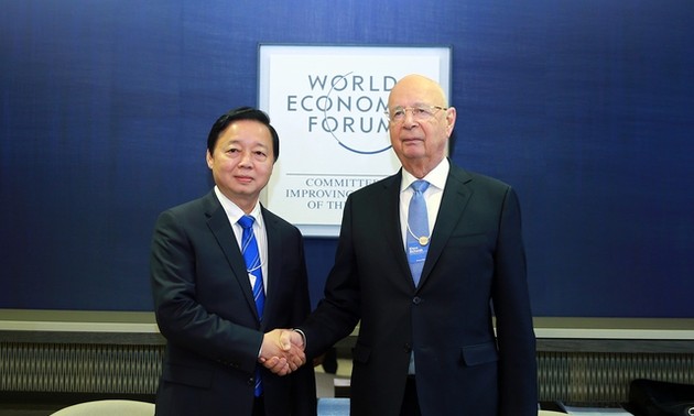 Des activités de Trân Hông Hà en marge du 53e Forum de Davos