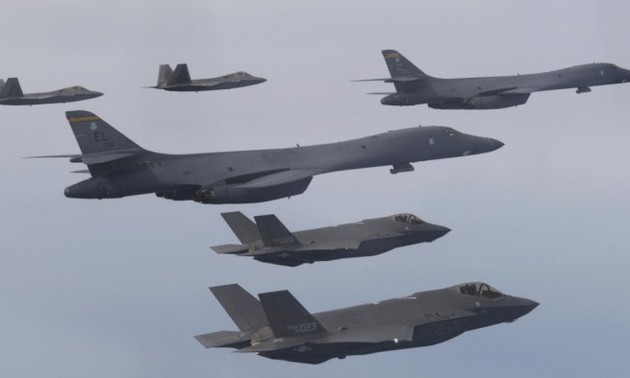Séoul et Washington effectuent d’importantes manœuvres aériennes