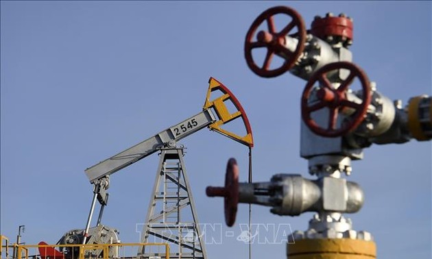 La Russie et l'Arabie saoudite continuent de réduire leur offre pétrolière