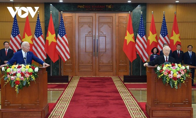 Le Vietnam et les États-Unis portent leurs relations au rang de Partenariat stratégique intégral
