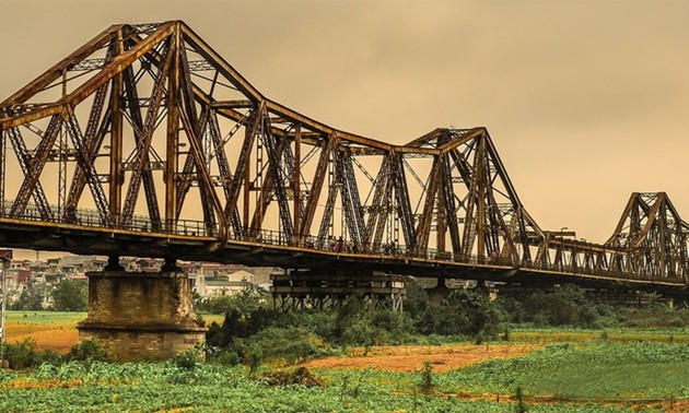Hanoï: la France au chevet du pont Long Biên