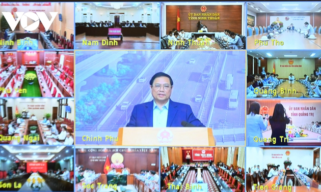 Pham Minh Chinh: 2024 est l’année d’accélération des projets nationaux dans les transports
