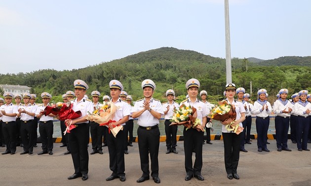 Retour triomphal du navire 20 de la marine vietnamienne après l’exercice MILAN 2024