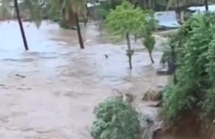 Вьетнам оказывает гуманитарную помощь жертвам наводнения в Мозамбике
