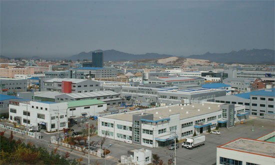 Межкорейские переговоры по оплате труда рабочих в промзоне Кэсон вновь провалились
