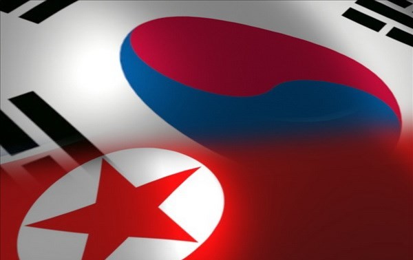Две Кореи обсудили план празднования 15-летия исторического саммита