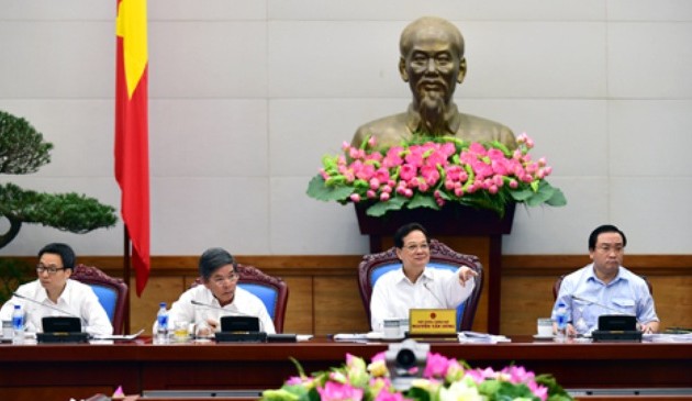 Премьер Вьетнама потребовал активизировать административную реформу в сфере экологии 