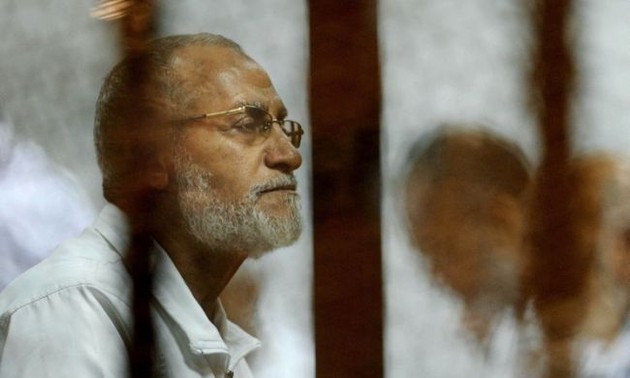 В Египте продолжают рассматривать дело лидера «Братьев-мусульман» Мохамеда Бади