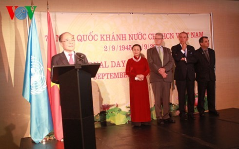 Нгуен Шинь Хунг устроил международный прием в честь Дня независимости Вьетнама
