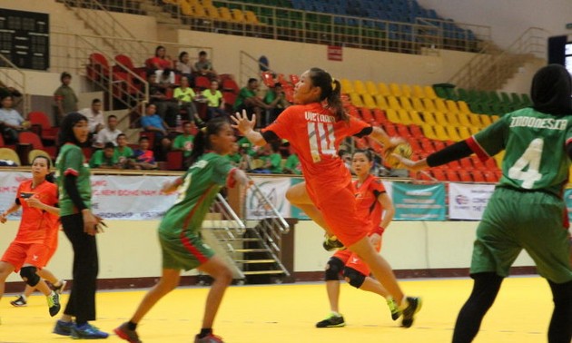 Вьетнам лидирует на Чемпионате по гандболу Юго-Восточной Азии-2015