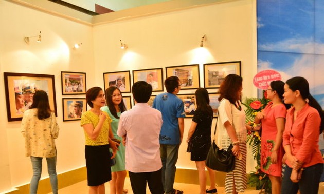 В Ханое открылась фотовыставка «Чыонгша – место, где я побывала»