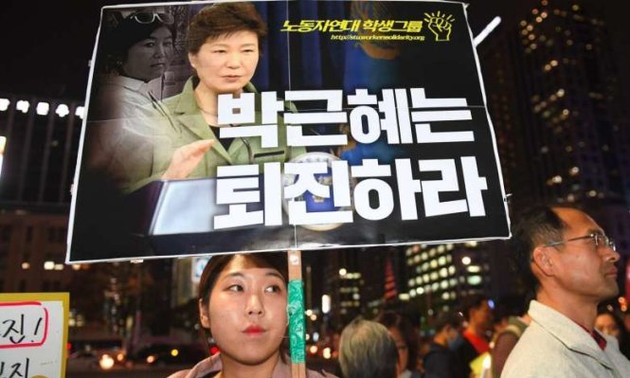 В Республике Корея демонстранты выступили с протестом против президента страны