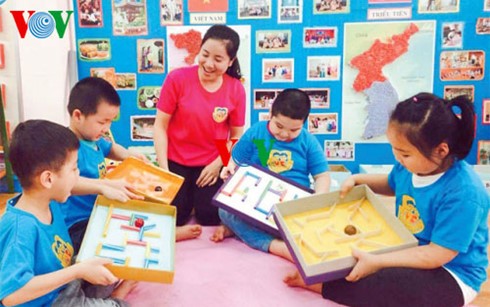 Воспитательница детского сада внесла вклад в развитие отрасли образования Ханоя