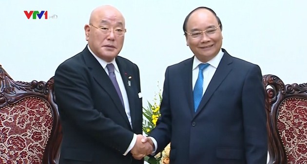 Нгуен Суан Фук принял советника премьер-министра Японии Исао Иджиму