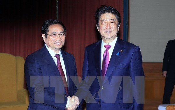 Премьер Японии встретился с заведующим Организационным отделом ЦК КПВ