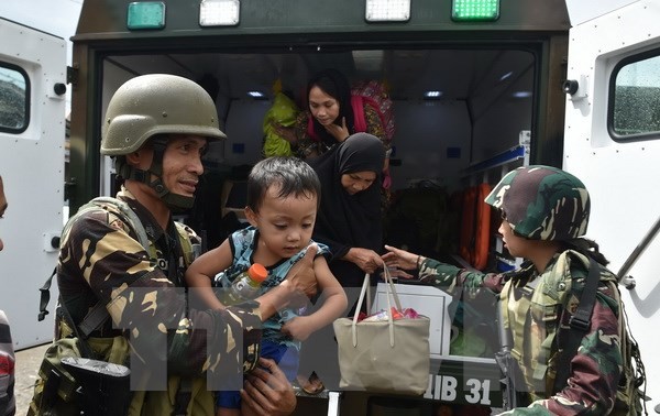 Филиппинские военные объявили 8-часовое прекращения огня в Марави