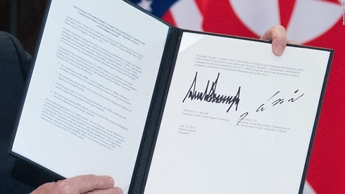 Дональд Трамп и Ким Чен Ын подписали совместный документ по итогам саммита