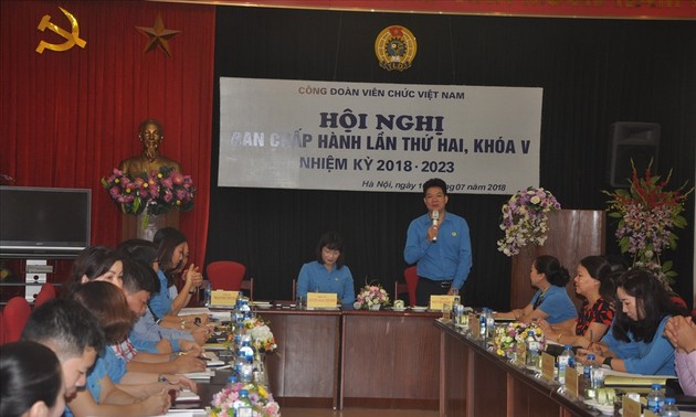 2-я конференция Исполкома профсоюзной организации госслужащих Вьетнама 5-го созыва