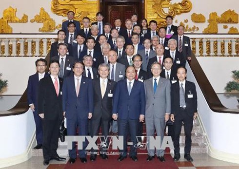 Нгуен Суан Фук принял руководителей Федерации экономических организаций Японии «Кэйданрэн»