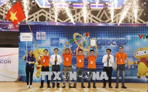Вьетнам стал чемпионом конкурса роботов «Robocon» в Азиатско-Тихоокеанском регионе 2018