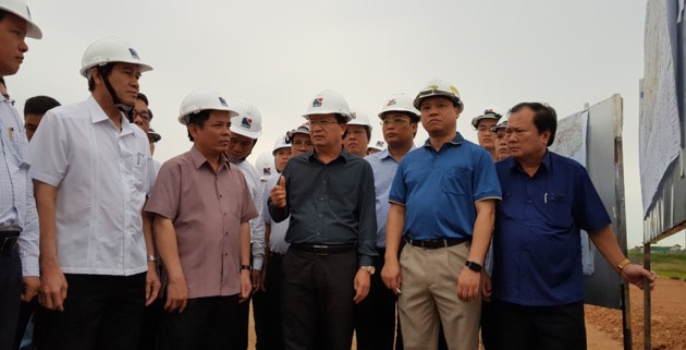 Вице-премьер Чинь Динь Зунг: Дельта реки Меконг готовится к противодействию наводнениям