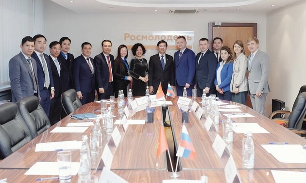 Вьетнам и Россия наращивают сотрудничество по делам молодежи