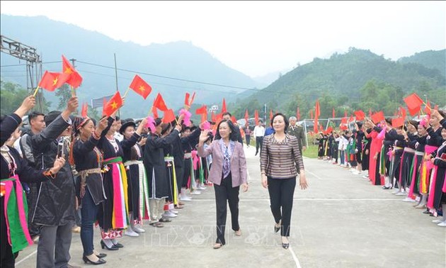В провинциях Йенбай и Ниньбинь прошел праздник всенародной солидарности