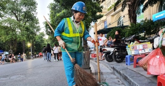 О Нгуен Тхи Тхань Хиеу, которая вносит вклад в развитие зеленого и красивого Ханоя