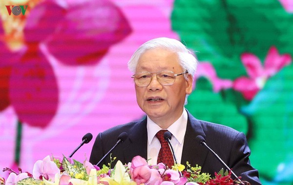 В Ханое прошла церемония празднования 130-летия со дня рождения Президента Хо Ши Мина