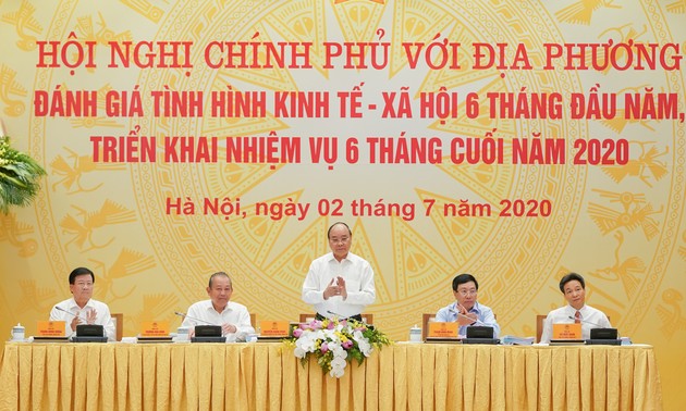 Премьер Вьетнама: необходим прорыв в восстановлении экономикии страны
