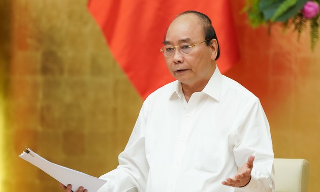 Премьер Вьетнама Нгуен Суан Фук председательствовал на заседании по вопросу освоения госинвестиций