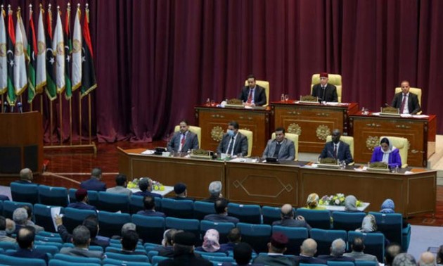 Парламент Ливии вынес вотум доверия ПНЕ