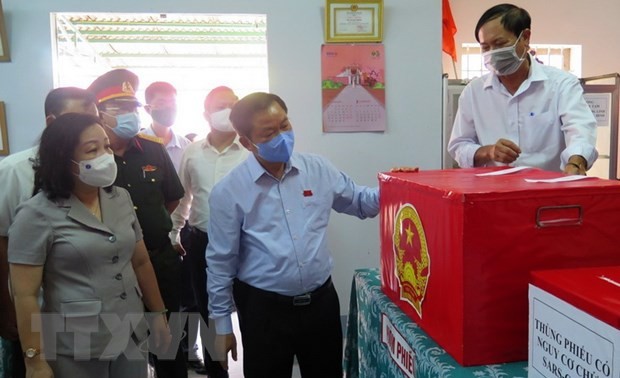 Вице-спикер парламента Вьетнама До Ба Ти проверил ход подготовки к выборам в провинции Фуиен