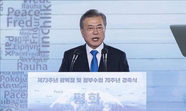 문재인 한국 대통령, ” 하노이에서 열릴 2차 북미정상회담에 대한한반도 평화의 가시적 진전을 위한 중대 전환점” 강조