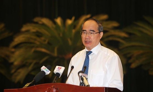 Bí thư Thành ủy Thành phố Hồ Chí Minh tiếp Tổng giám đốc Samsung Electronics Việt Nam