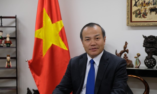 Đại sứ Vũ Hồng Nam: “Nhật Bản coi trọng quan hệ đối tác chiến lược sâu rộng với Việt Nam“