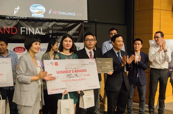 VietChallenge: Phát huy tinh thần khởi nghiệp của người Việt trẻ