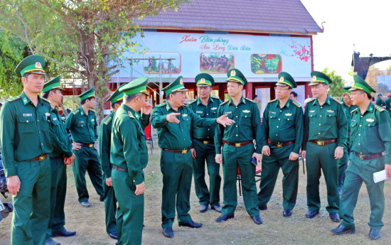 Chương trình “Xuân Biên phòng ấm lòng dân bản” 2020 tại khu vực biên giới tỉnh Đắc Lắk
