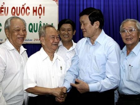 Presiden Vietnam Truong Tan Sang berkontak dengan pemilih kota Ho Chi Minh