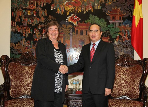 Deputi PM Vietnam, Nguyen Thien Nhan menerima Sekjen  Badan Pertukaran  Akademi Ilmu Pengetahuan Jerman.