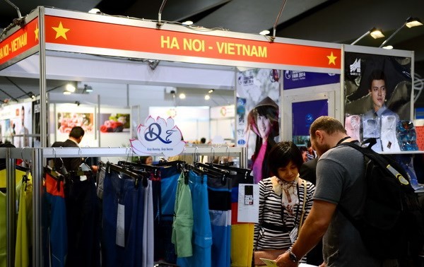 Badan usaha Vietnam menghadiri Pekan raya sumber barang internasional di Australia tahun 2014