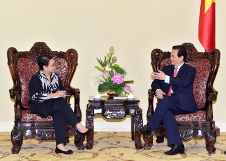 Indonesia  mengangap penting dan memprioritaskan secara kuat hubungan dengan Vietnam