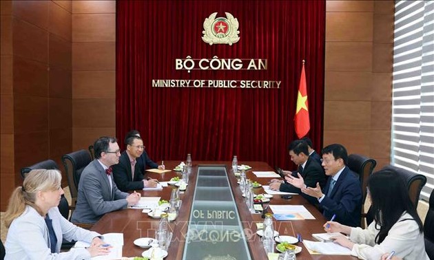 Promotion de la coopération Vietnam - États-Unis dans le secteur des technologies de l'information