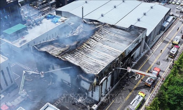 20 corps retrouvés après un incendie dans une usine de batteries en République de Corée